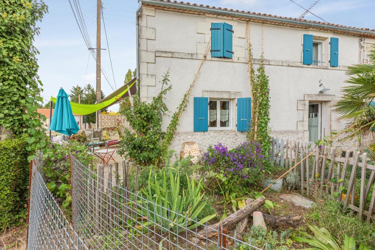 Appartement Accueillant A Mortagne Sur Gironde 45 M² Terrasse Eksteriør billede
