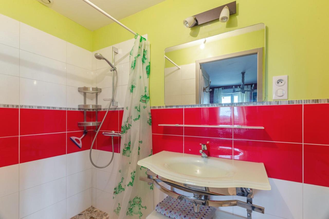 Appartement Accueillant A Mortagne Sur Gironde 45 M² Terrasse Eksteriør billede